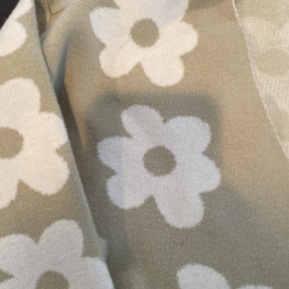 Cardigan - Picture 2 of 5